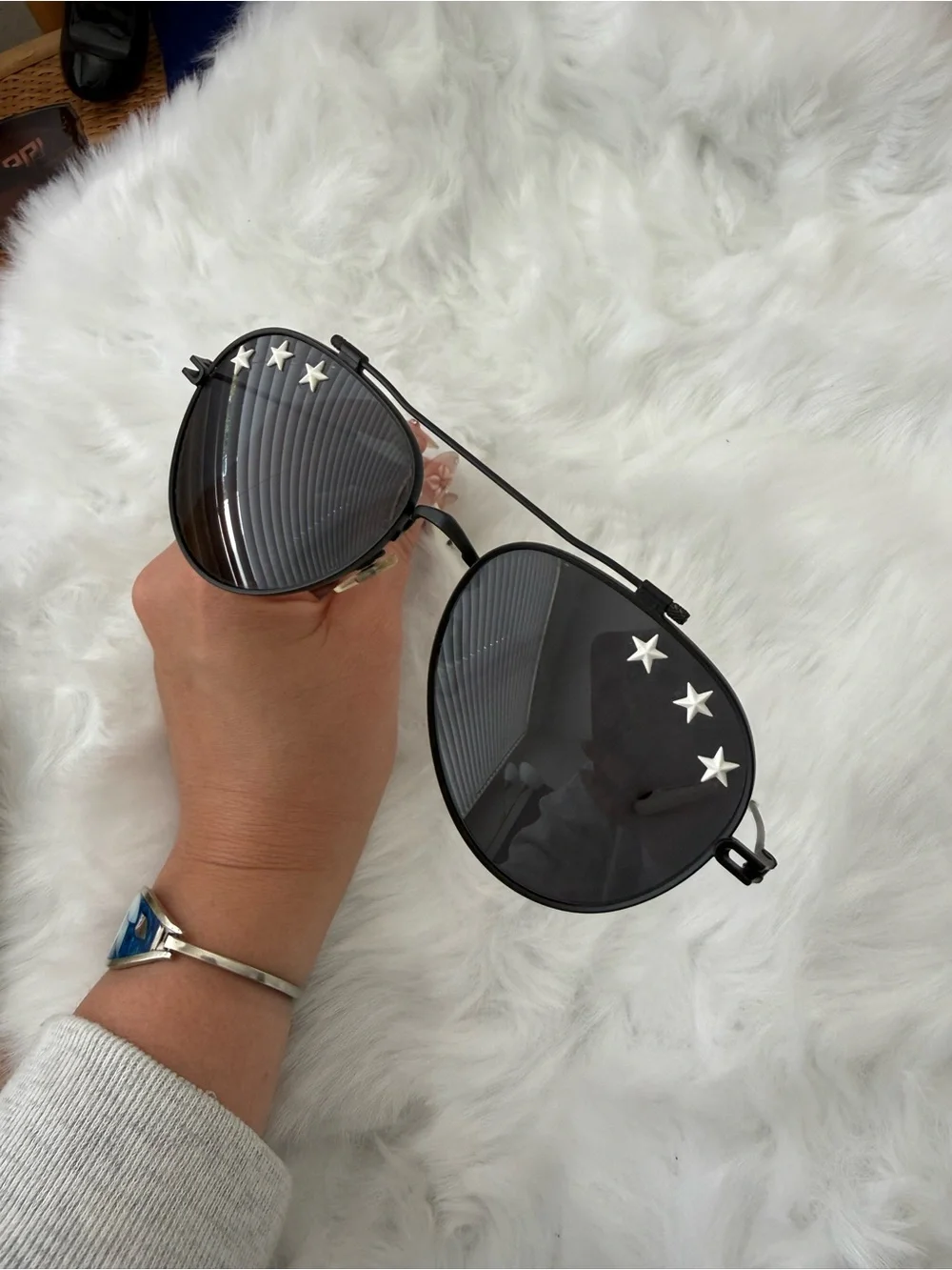 Givenchy Star Accent Aviator Sunglasses - Black